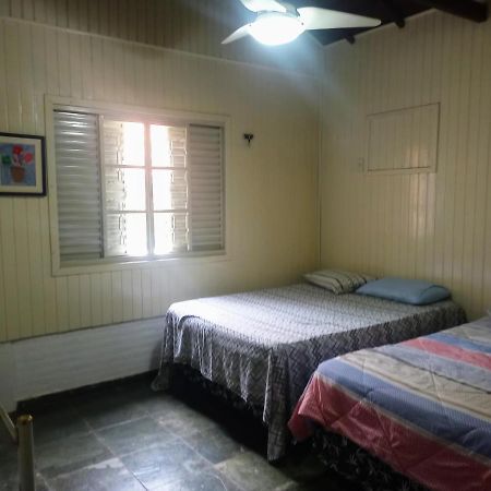 Casa Unica Com Piscina E Lareira A 1,2 Km Do Centro Villa Chapada dos Guimaraes Ngoại thất bức ảnh