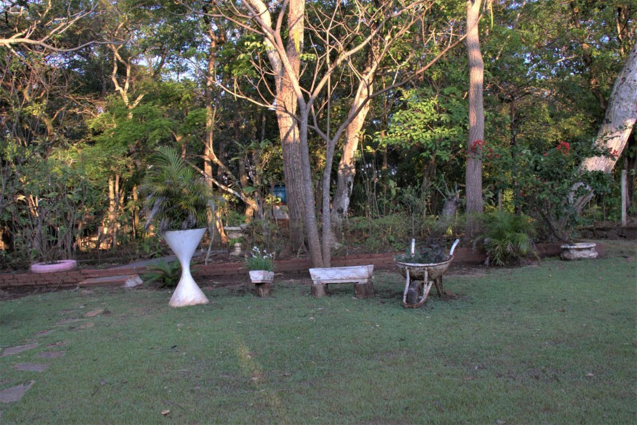 Casa Unica Com Piscina E Lareira A 1,2 Km Do Centro Villa Chapada dos Guimaraes Ngoại thất bức ảnh