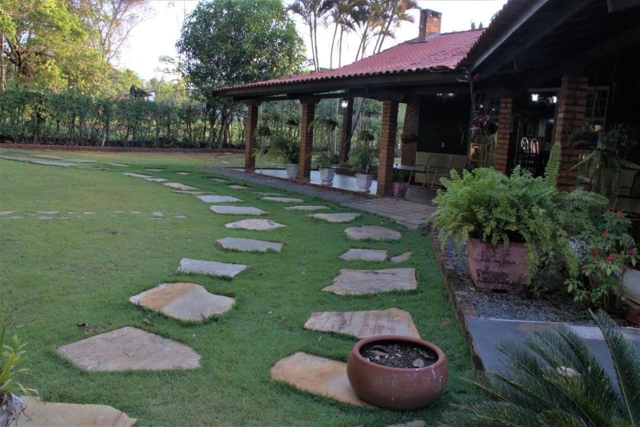 Casa Unica Com Piscina E Lareira A 1,2 Km Do Centro Villa Chapada dos Guimaraes Ngoại thất bức ảnh