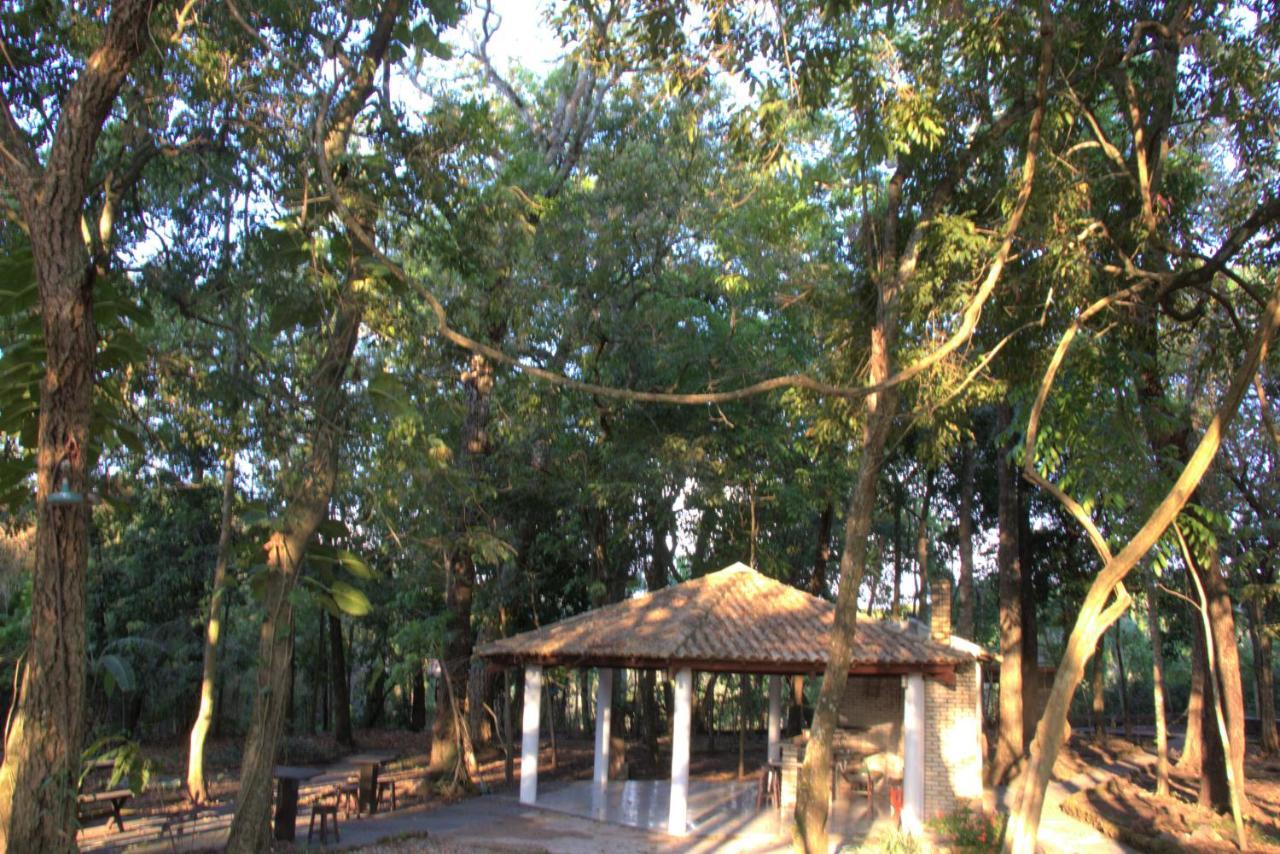 Casa Unica Com Piscina E Lareira A 1,2 Km Do Centro Villa Chapada dos Guimaraes Ngoại thất bức ảnh